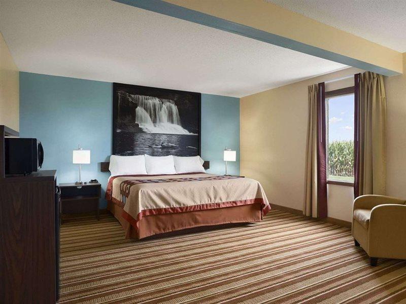 Super 8 By Wyndham Mattoon Hotel Luaran gambar