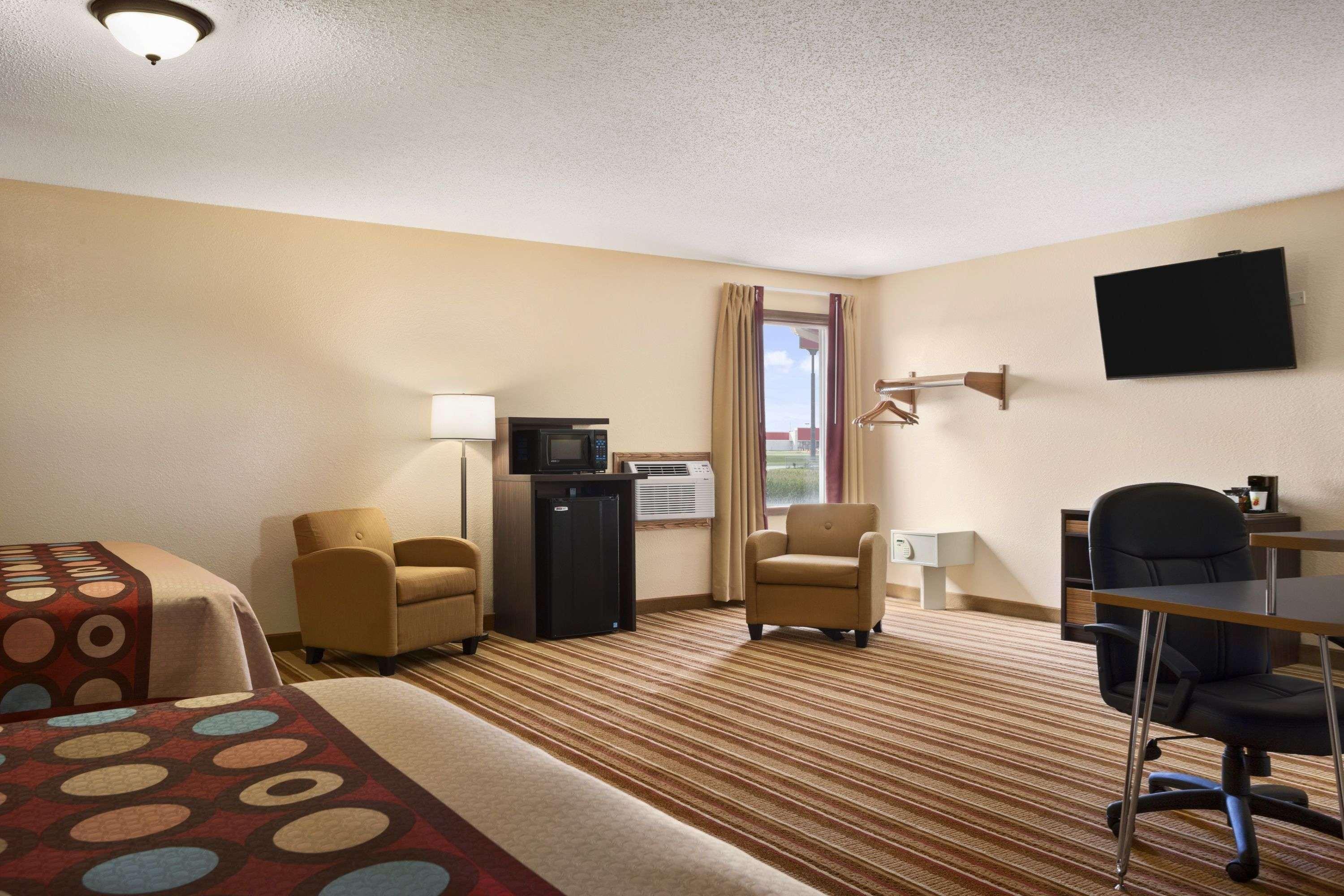 Super 8 By Wyndham Mattoon Hotel Luaran gambar