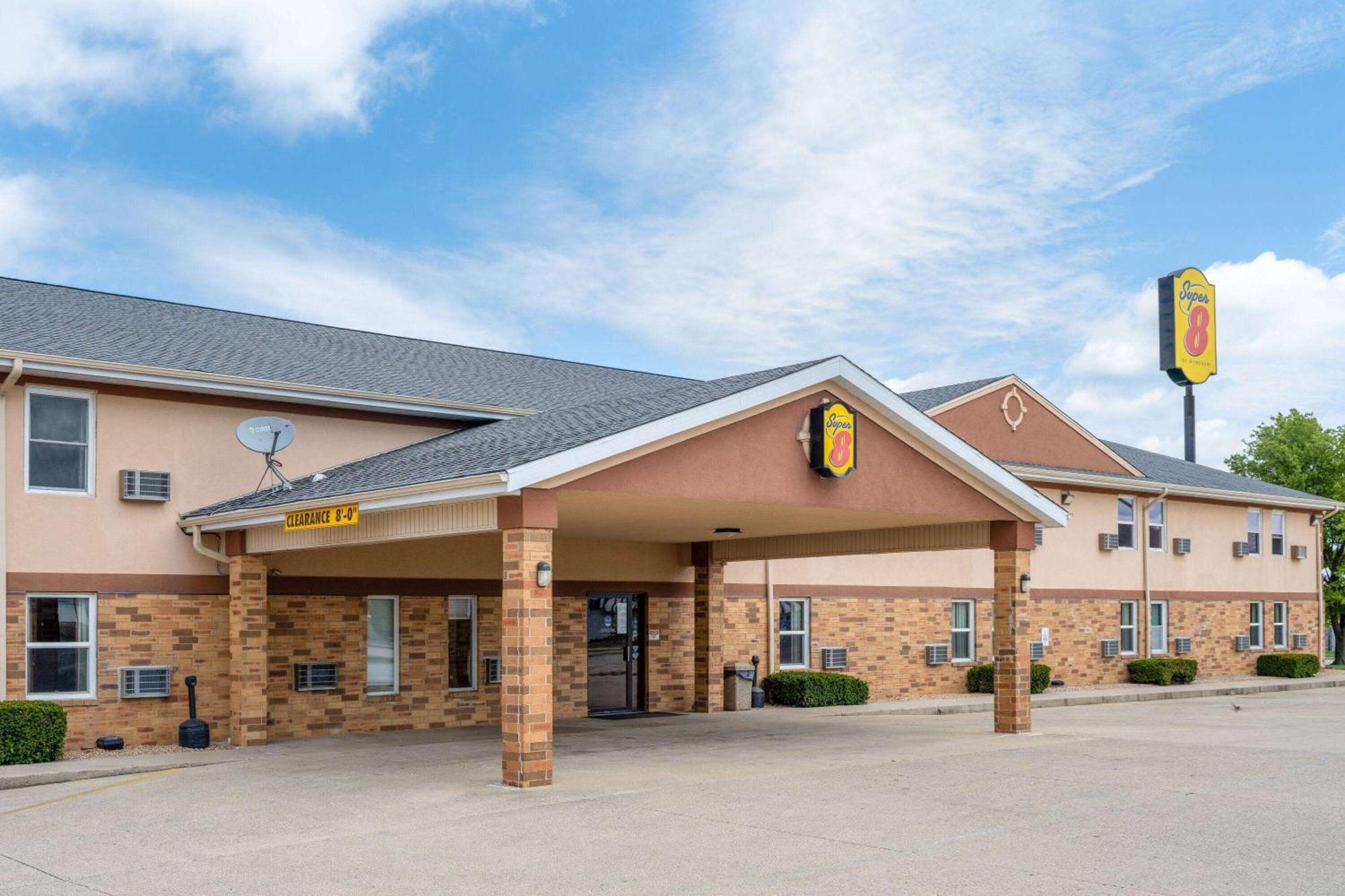Super 8 By Wyndham Mattoon Hotel Luaran gambar