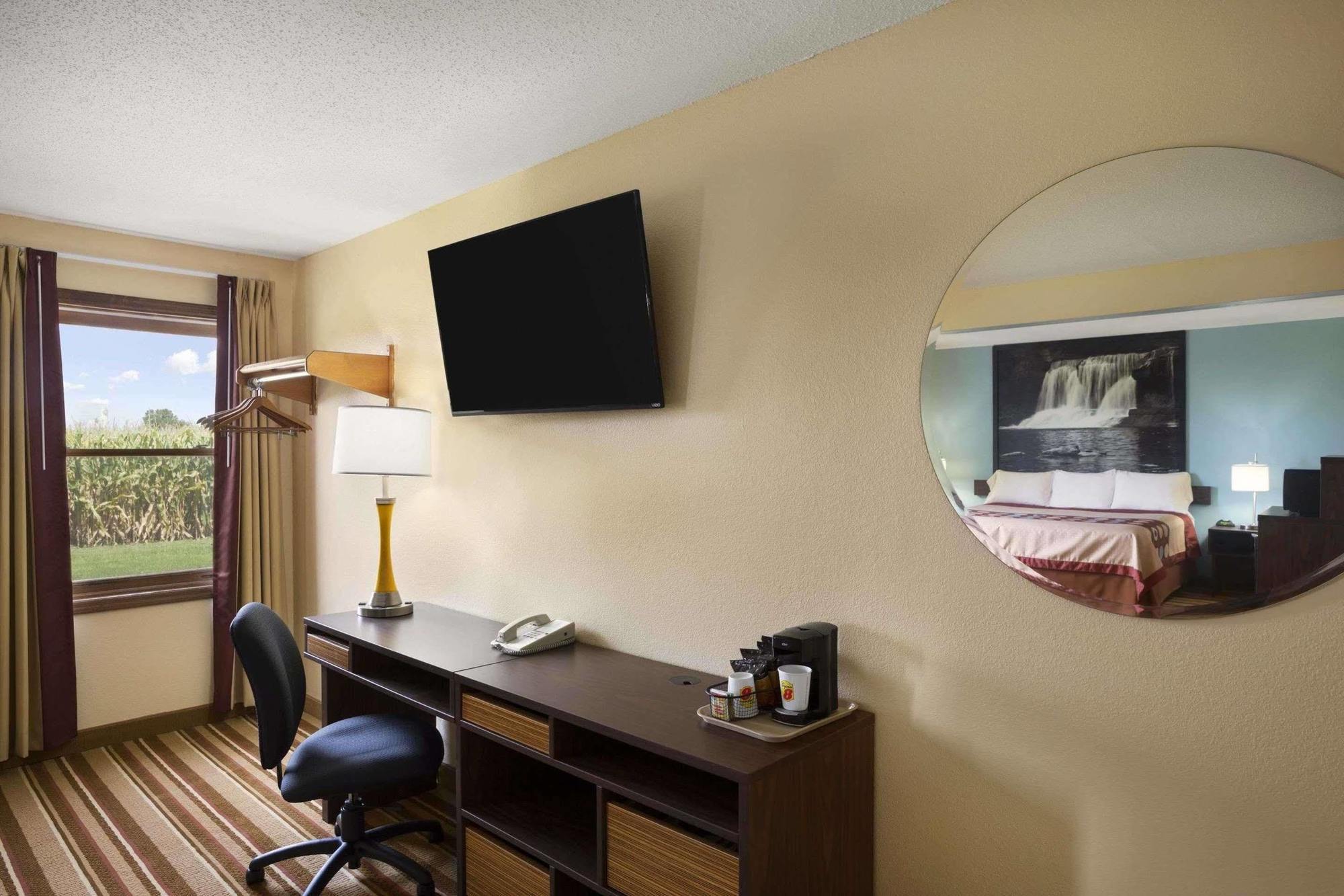 Super 8 By Wyndham Mattoon Hotel Luaran gambar
