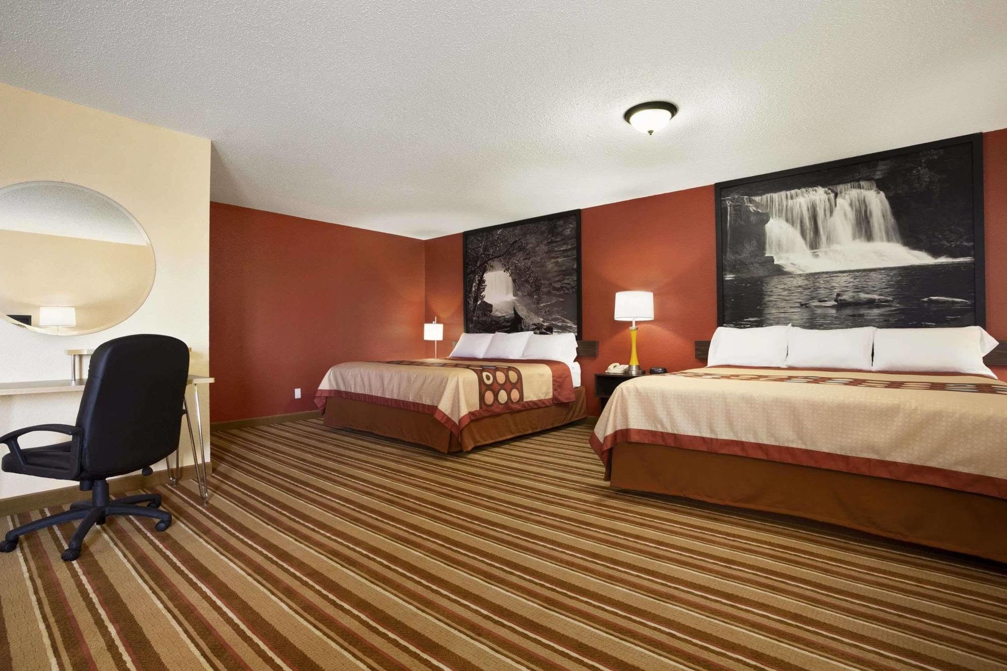 Super 8 By Wyndham Mattoon Hotel Luaran gambar